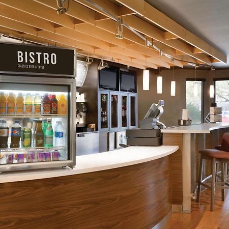 Courtyard By Marriott Bloomington Normal Ξενοδοχείο Εξωτερικό φωτογραφία