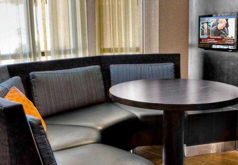 Courtyard By Marriott Bloomington Normal Ξενοδοχείο Εσωτερικό φωτογραφία
