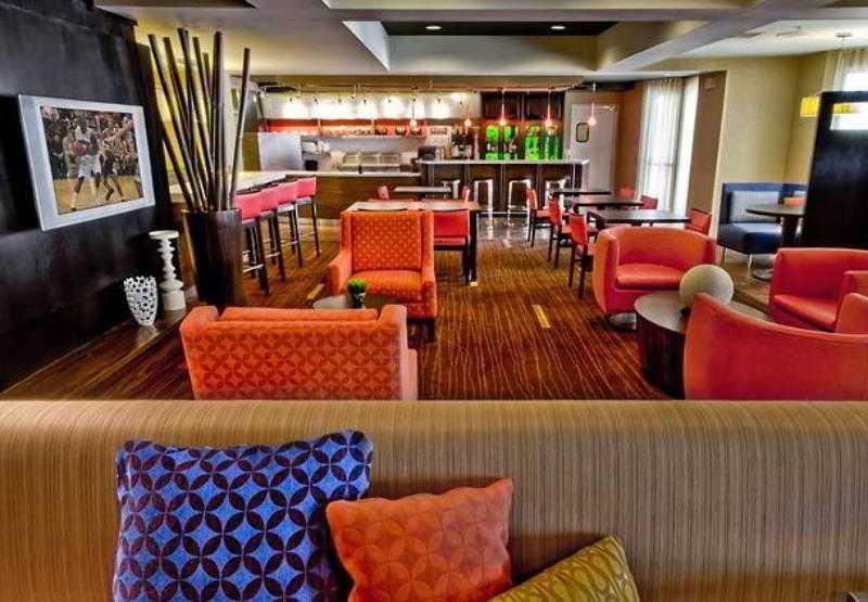 Courtyard By Marriott Bloomington Normal Ξενοδοχείο Εξωτερικό φωτογραφία